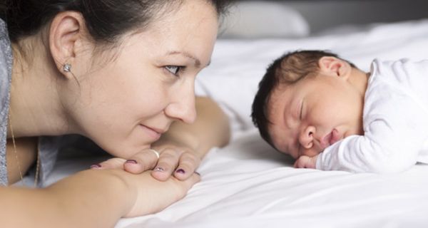Immer mehr Frauen bringen ihr Kind per Kaiserschnitt zur Welt.