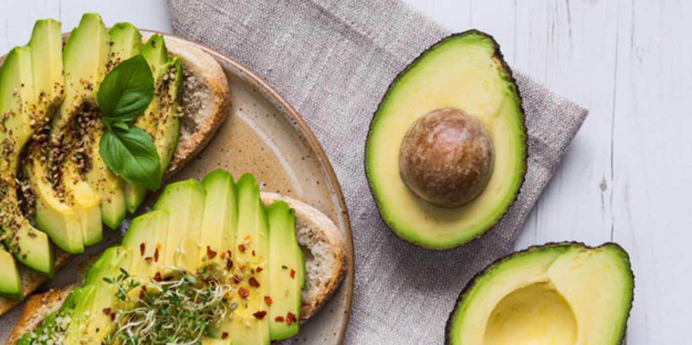 Avocados könnten sich positiv auf die Hirngesundheit auswirken.