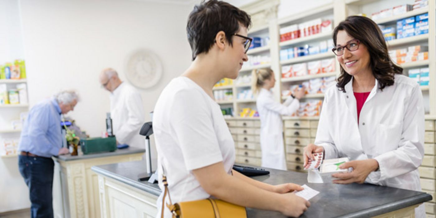 Bei einem Harnwegsinfekt ist der Gang in die Apotheke sinnvoll.