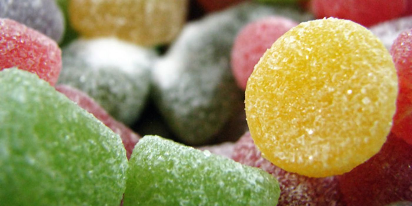 Gezuckerte Fruchtgummis in Nahaufnahme