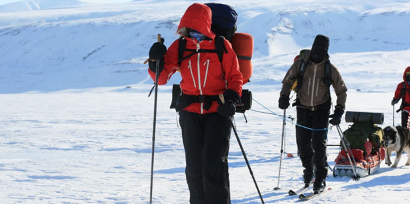 Gut vorbereitet haben extreme Anstrengungen wie eine Eis-Expedition auf Frauen keinen negativeren Einfluss als auf Männer. 