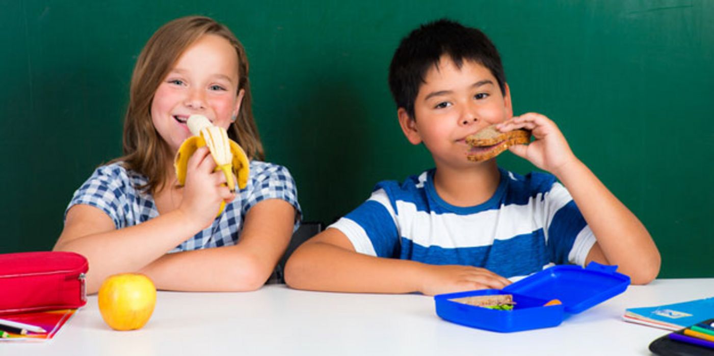 Frühstücken ist gut und wichtig für Schüler.