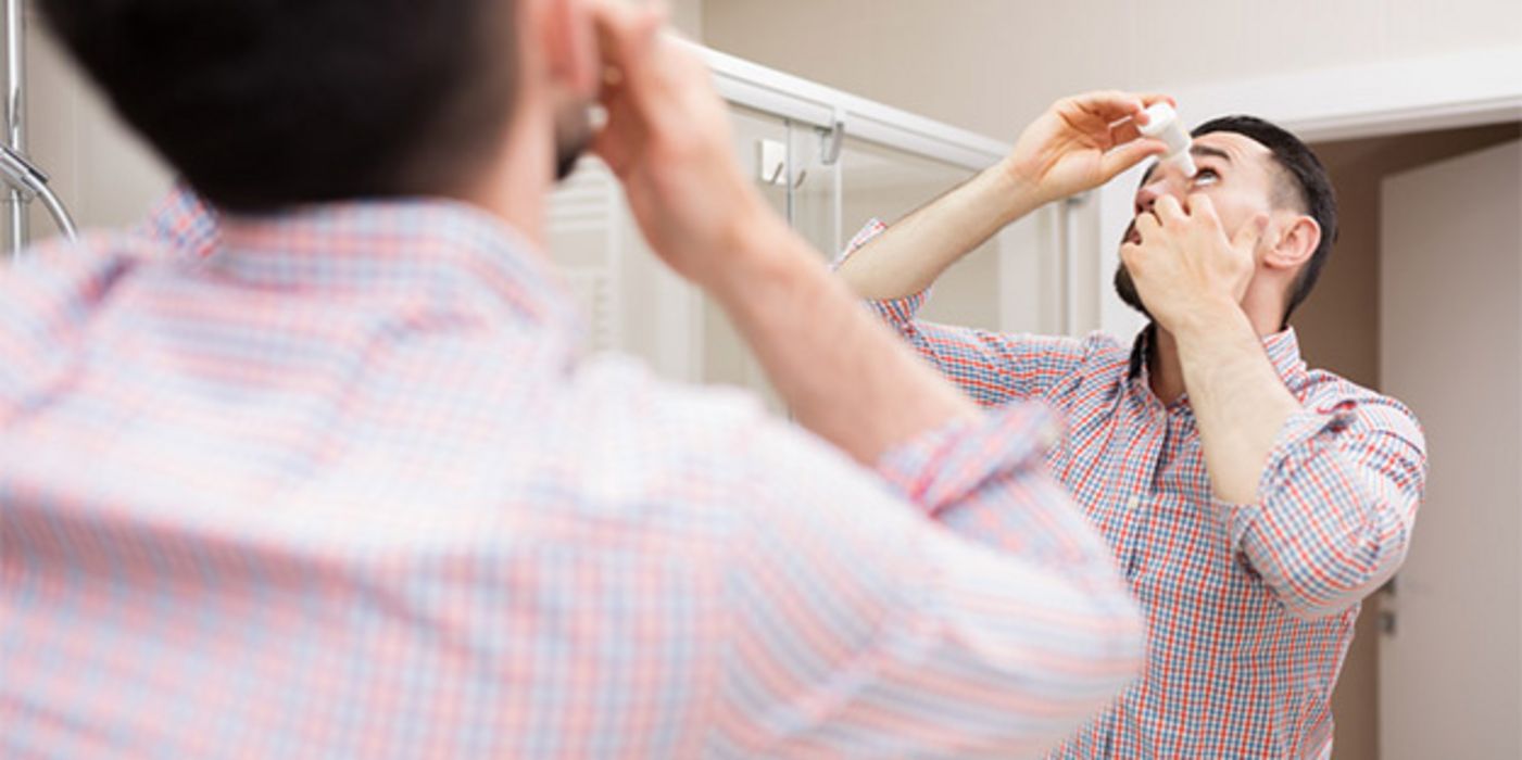 Eine Immunreaktion kann für trockene Augen verantwortlich sein.