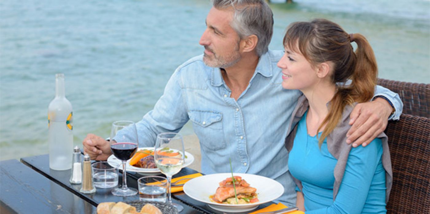 Was wir im Restaurant bestellen, hängt auch von unserem Gegenüber ab.