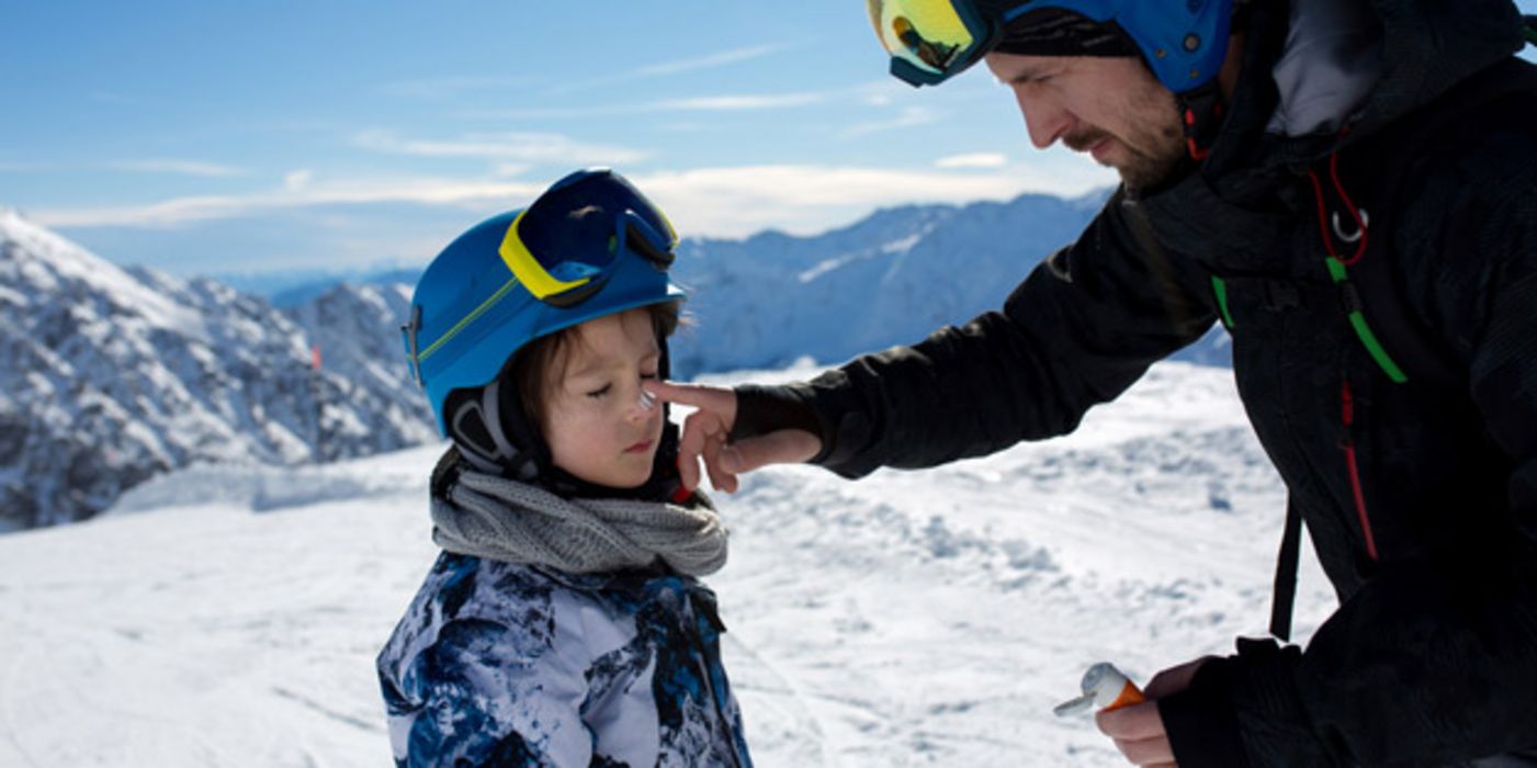 Sonnenschutz ist für Wintersportler ein absolutes Muss.