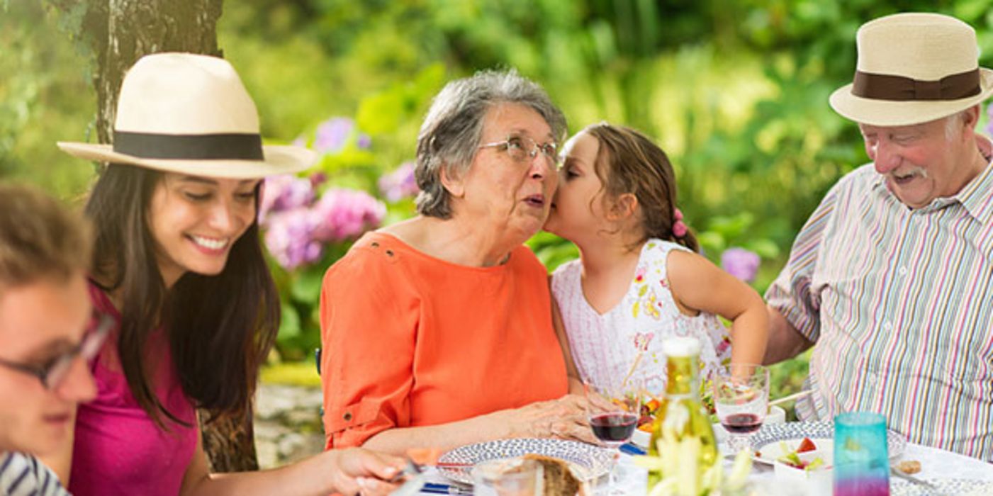 Lesen Sie hier, welche Symptome wirklich auf Alzheimer hindeuten.