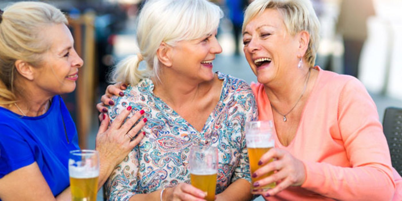 Medikamente und Alkohol sollten besser nicht kombiniert werden.