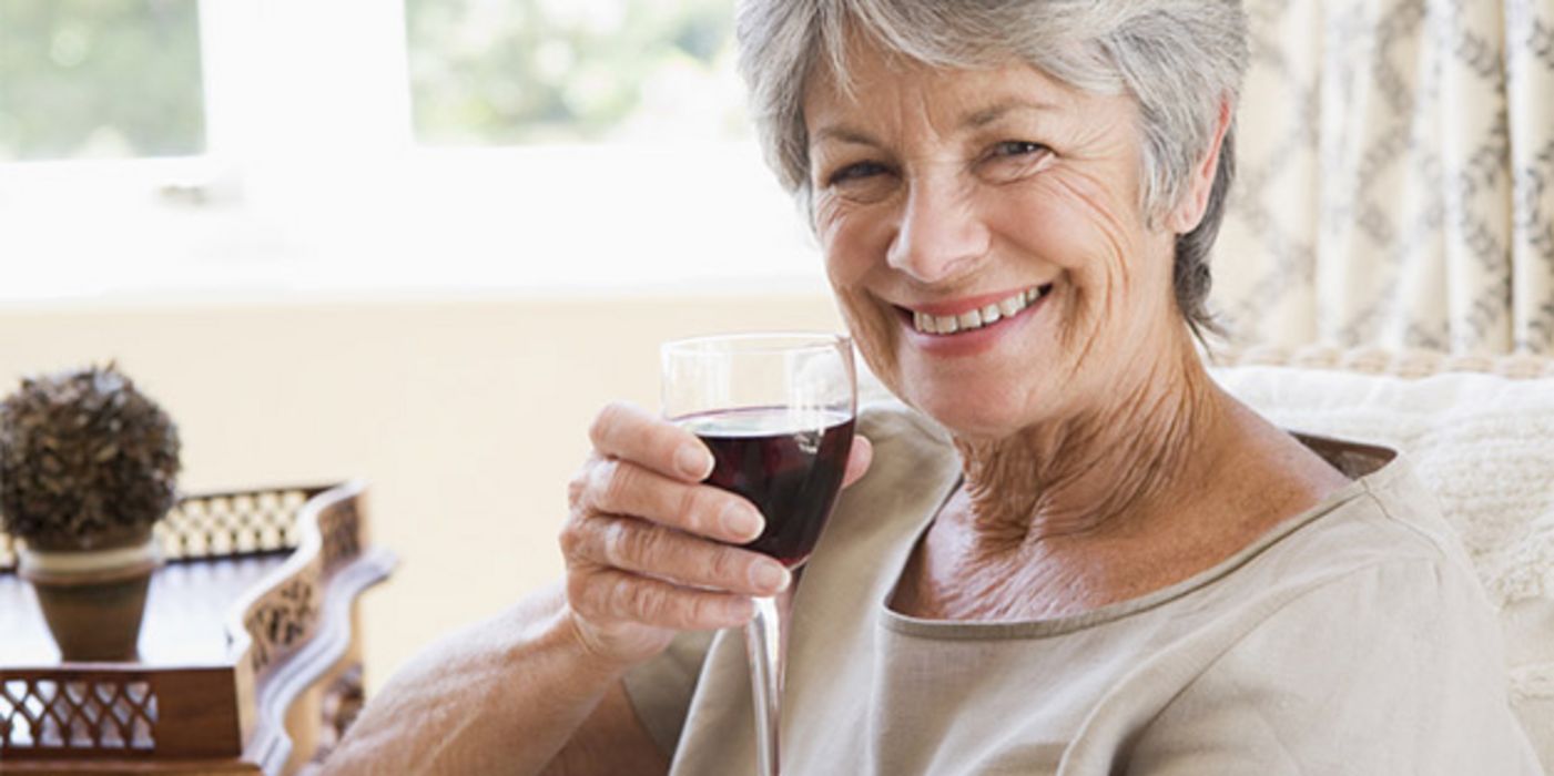 Moderater Alkoholkonsum könnte das Herz schützen.