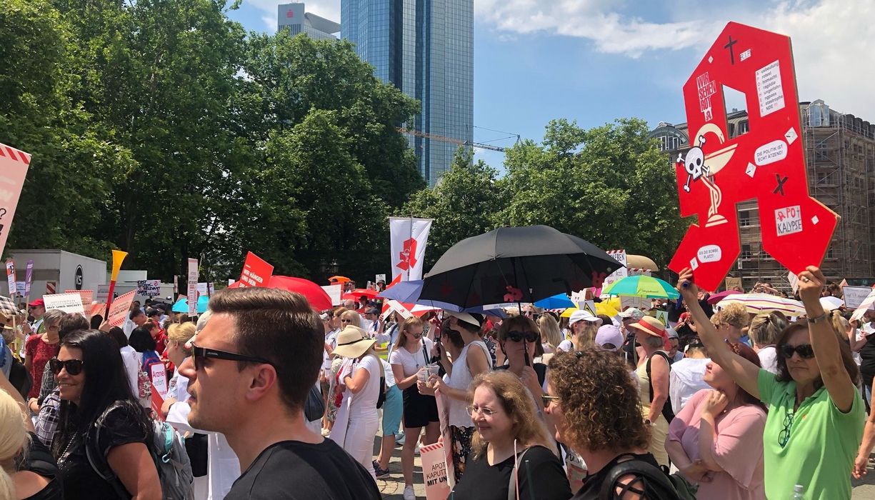 Apothekenprotest an der Alten Oper in Frankfurt.