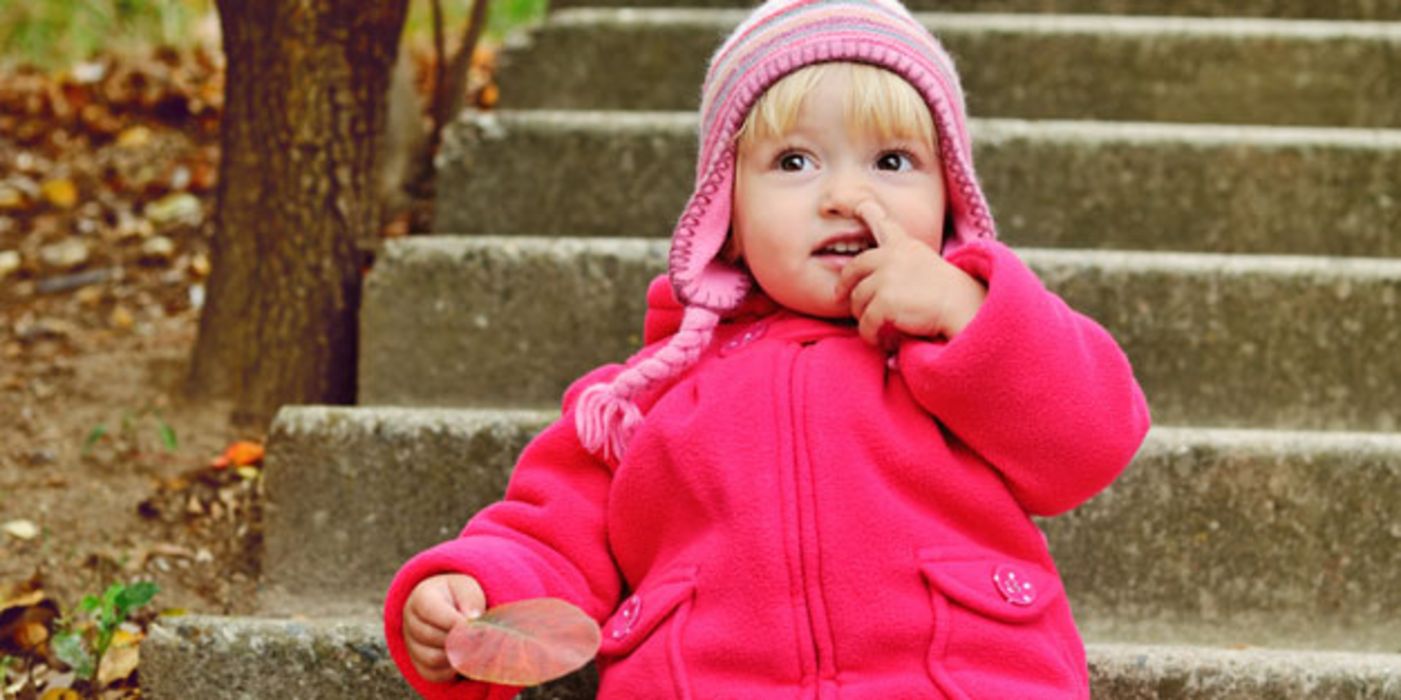 Nasebohren könnte für Kinder gefährlich sein.