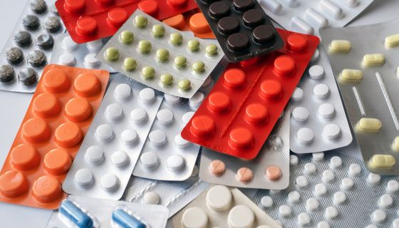 Tablettenblister in verschiedenen Farben