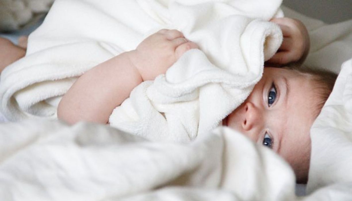 Erste Hilfe verläuft bei Kindern in einigen Fällen anders.