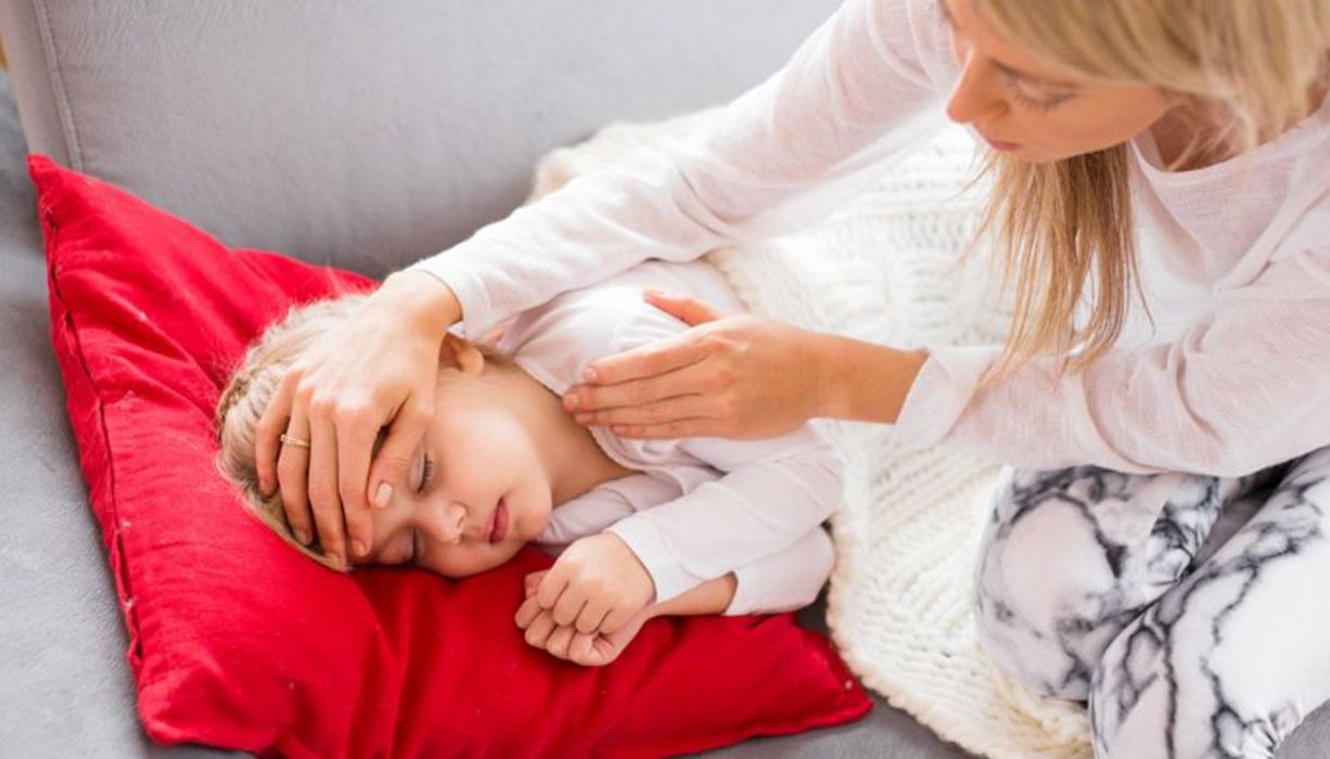 Fieber muss bei Kindern nicht zwingend gesenkt werden.